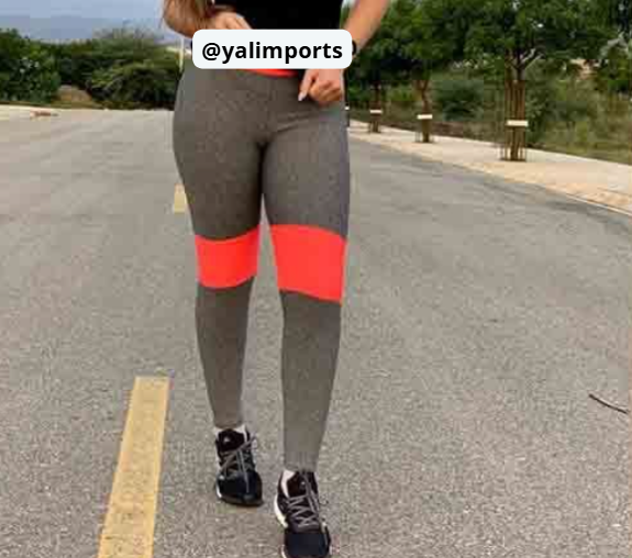 Calça feminina legging Fitness com detalhes