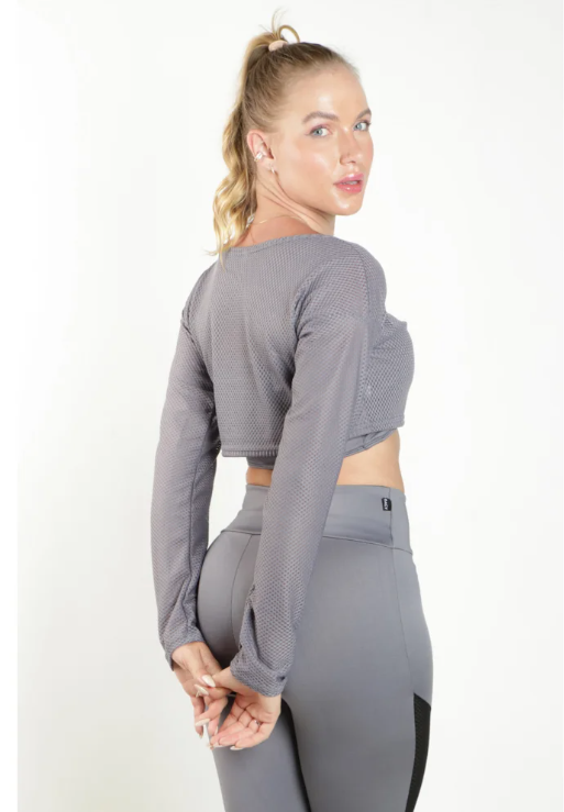 Conjunto calça legging com tela DryFit e cropped de tela manga longa cinza aço
