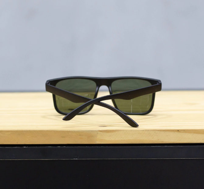 Óculos de sol Victor ( Polarizado ) - G15