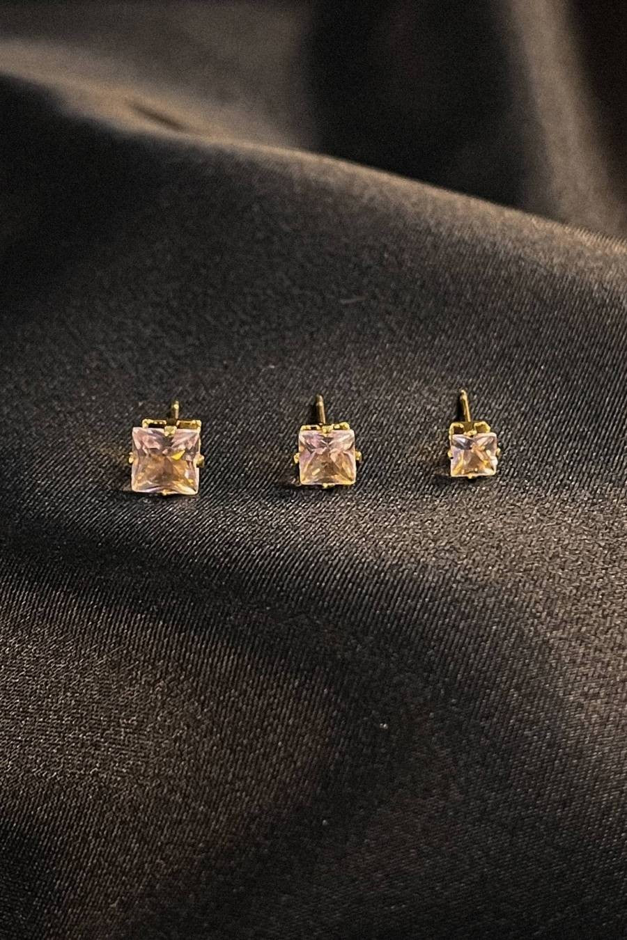 Trio Quadrado de Zircônia Rosa Claro Banhado em Ouro 18k