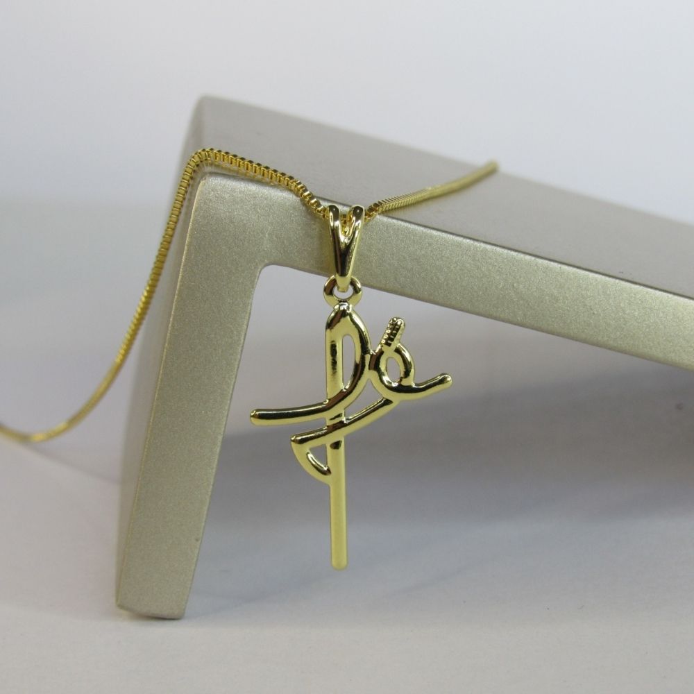 Colar Com Pingente Da Fé Banhado em Ouro 18k