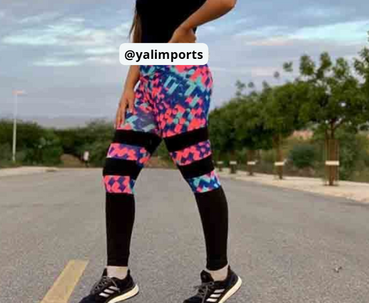 Calça feminina legging Fitness com detalhes