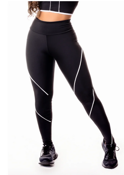 Calça legging preta com detalhe lateral em vivo branco cintura alta