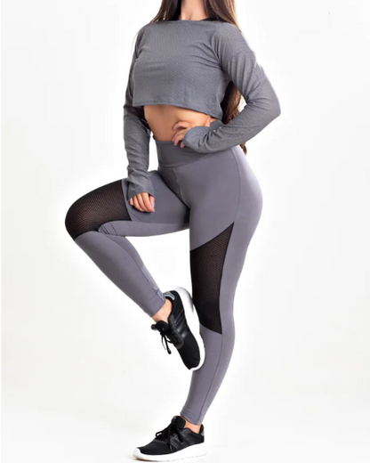 Conjunto calça legging com tela DryFit e cropped de tela manga longa cinza aço