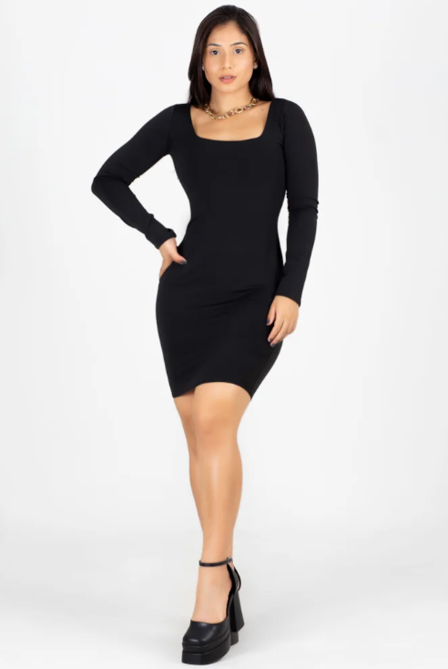 Vestido curto tubinho manga longa - Preto
