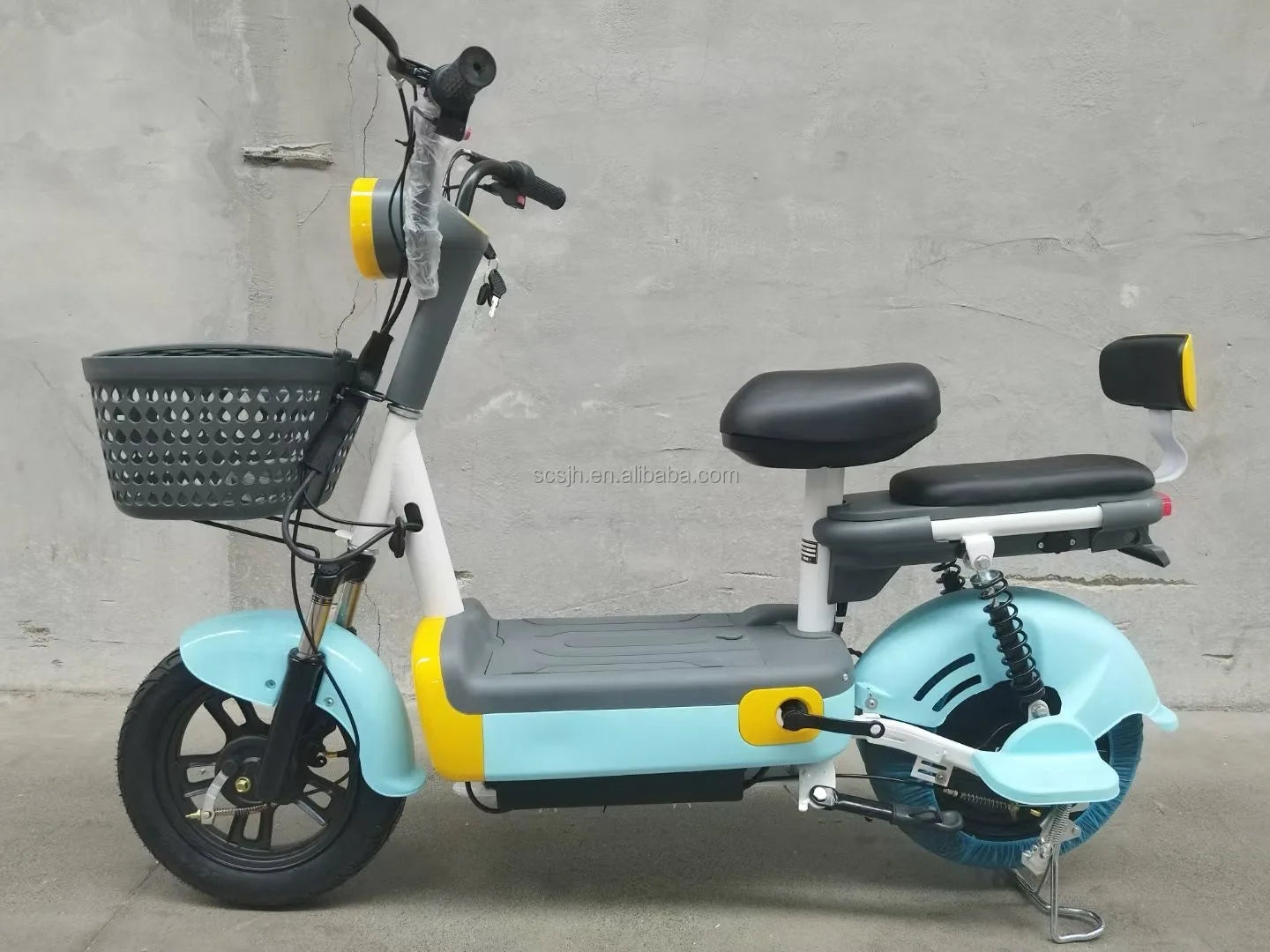 Triciclo elétriico - 350W para crianças