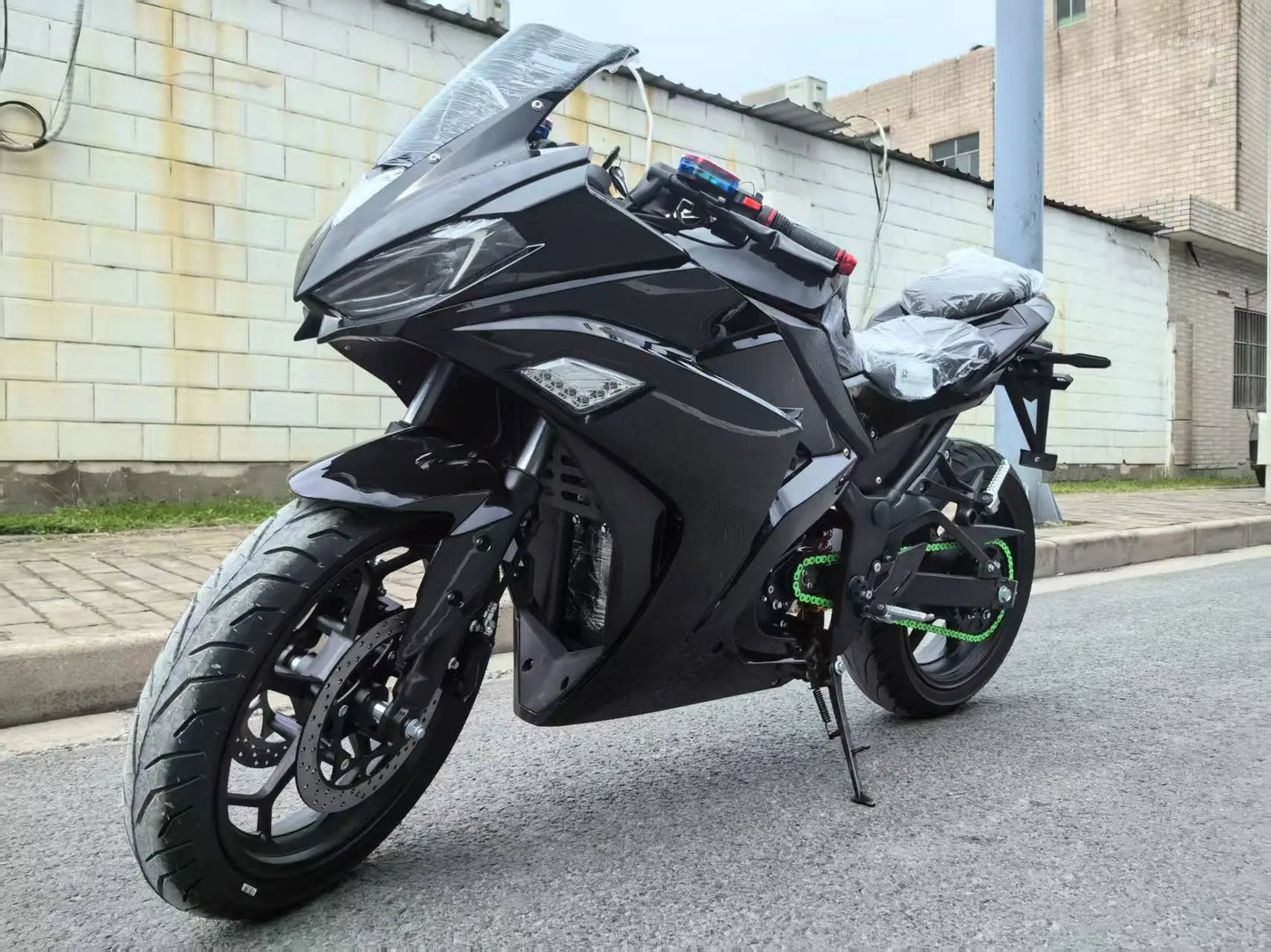Moto elétrica esportiva 7000W - 160km/h