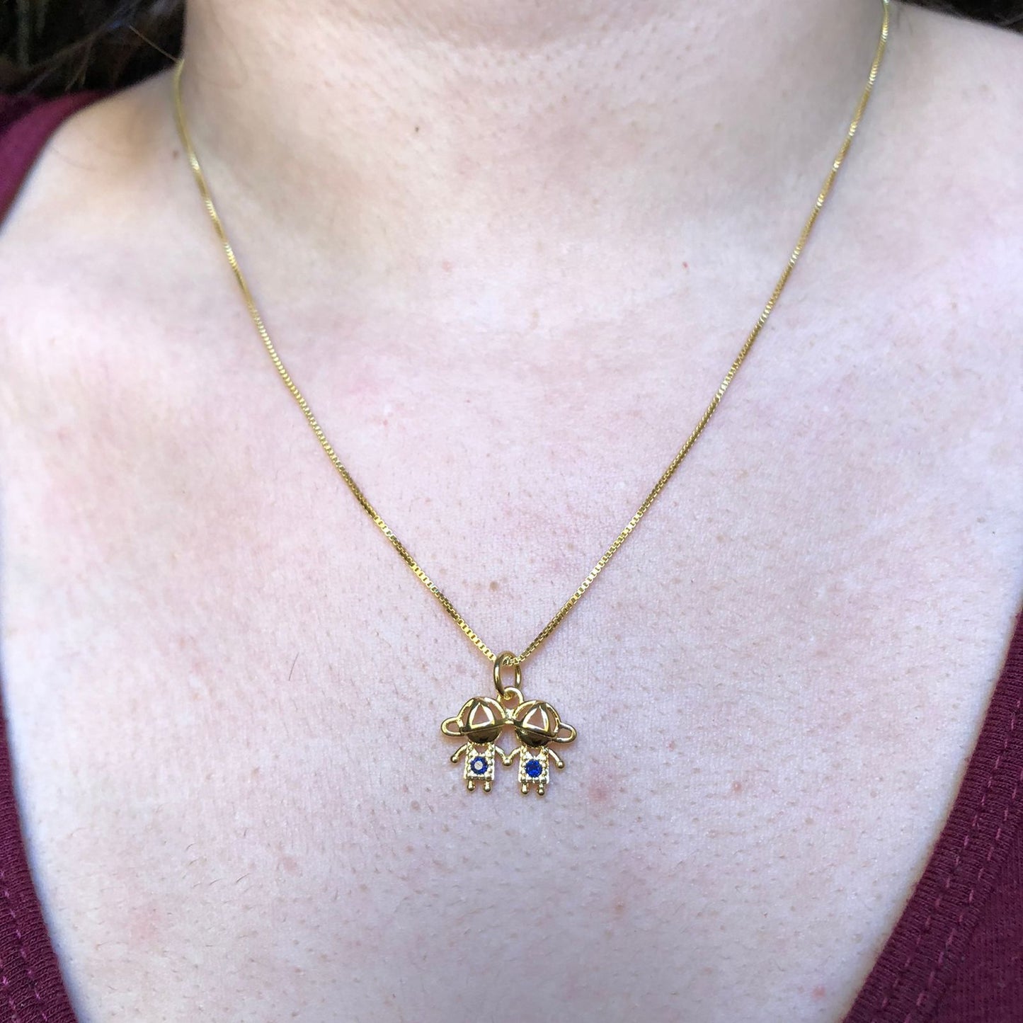 Colar de Casal de Filhos Banhado em Ouro 18k Nome:Menino