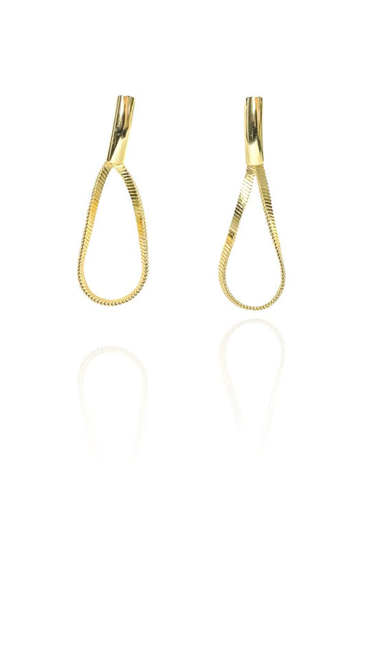 Brinco Gota Com Corrente Banhado em Ouro 18k