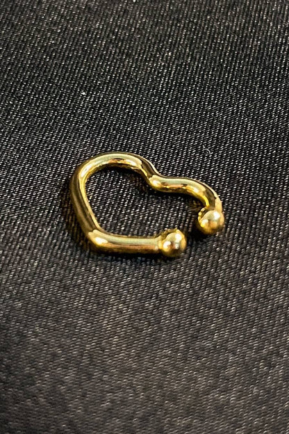 Piercing Fake Forma de Coração Banhado em Ouro 18k